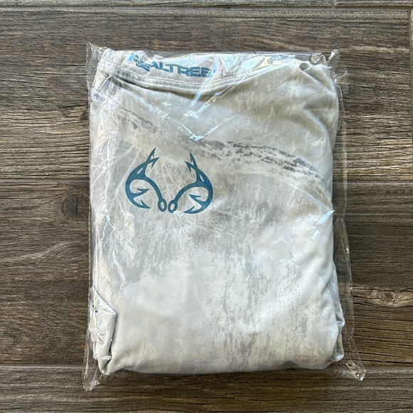 Men’s fishing 🎣 dry fit - Picture 8 of 8